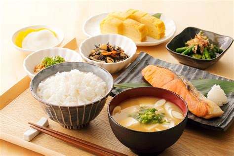 朝膳|【和食の朝ごはん】忙しい朝にもおすすめ！人気レシピ28選の人。